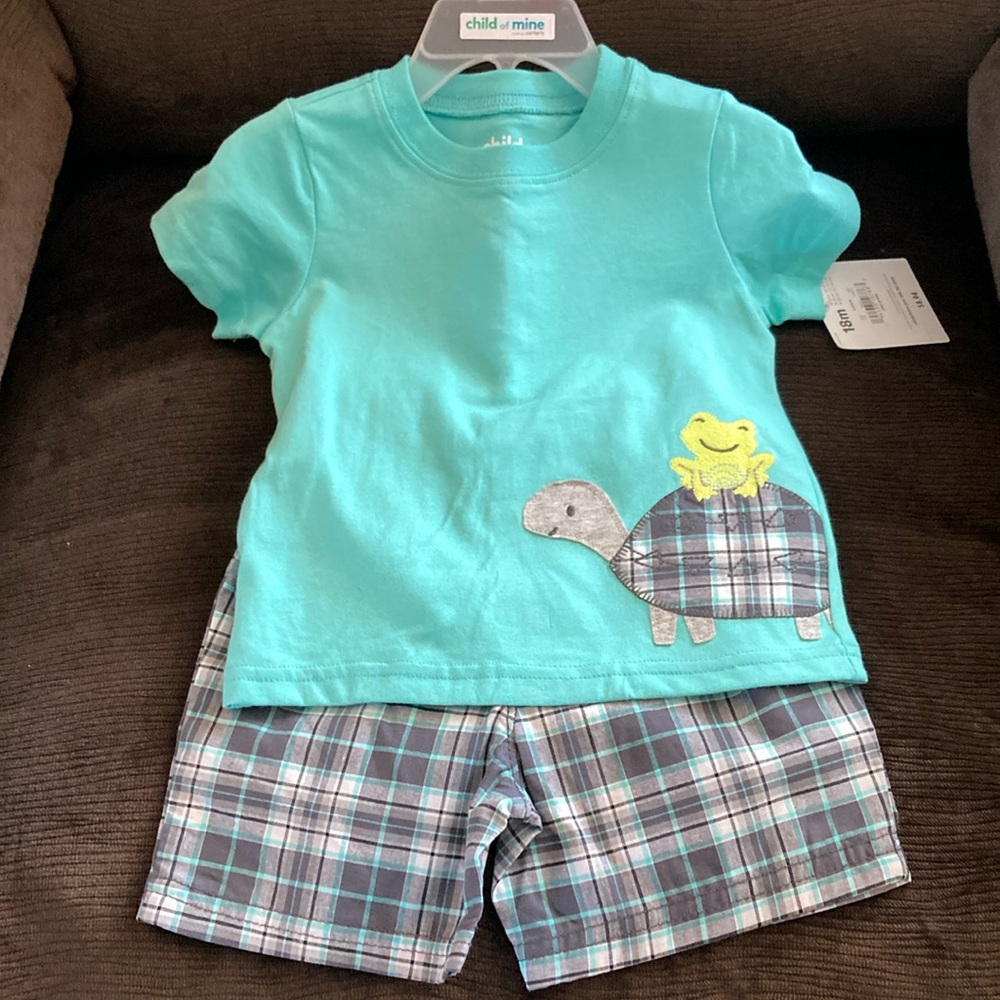 18m short and t’shirt outfit.